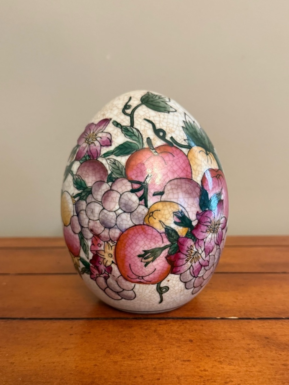 VINTAGE CERAMIC EGG FLORAL FRUIT